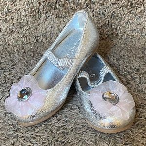 Crazy 8 baby girl silver ballet flats size 6